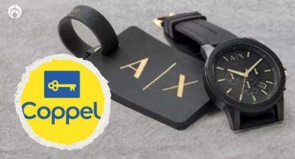 Coppel remata exclusivo reloj Armani negro con detalles en dorado y resiste al agua