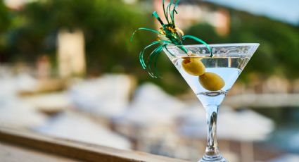 ¿Qué es un martini y qué tipo de alcohol lleva?