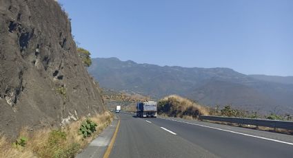 Transportistas de Orizaba amenazan con realizar protestas por incremento a cuotas de peaje