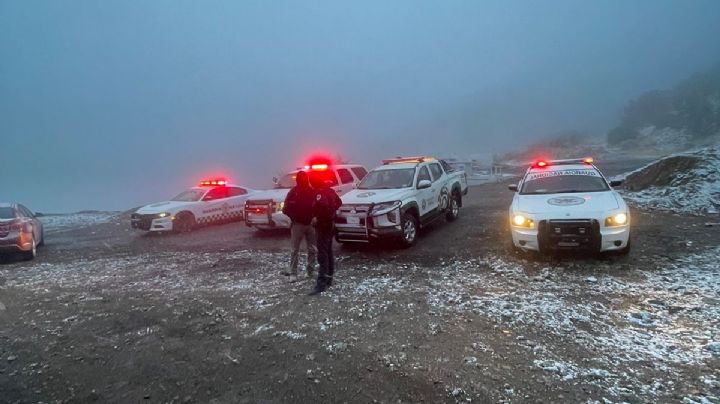 Alerta Amarilla en Chihuahua: cierran tramos carreteros por nevadas; temperatura sigue en descenso