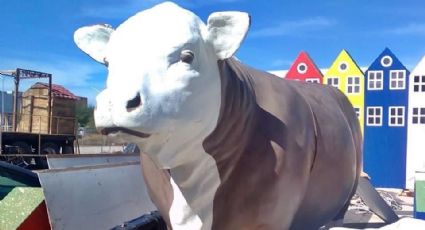 ¡Apareció la vaquita del Aramburo! se fue a poner 'chula' para ser parte del Carnaval La Paz 2023