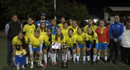 Gatas Salvajes vencen a las Linces en la liga de Fútbol 7 de la Universidad de BCS