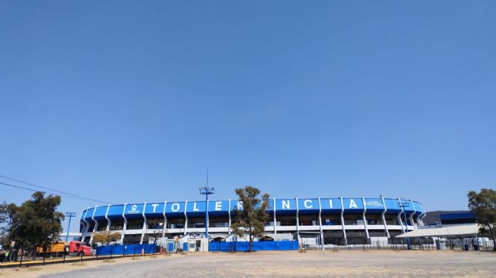 Regresan aficionados... pero la 'cheve' de manera limitada al estadio Corregidora