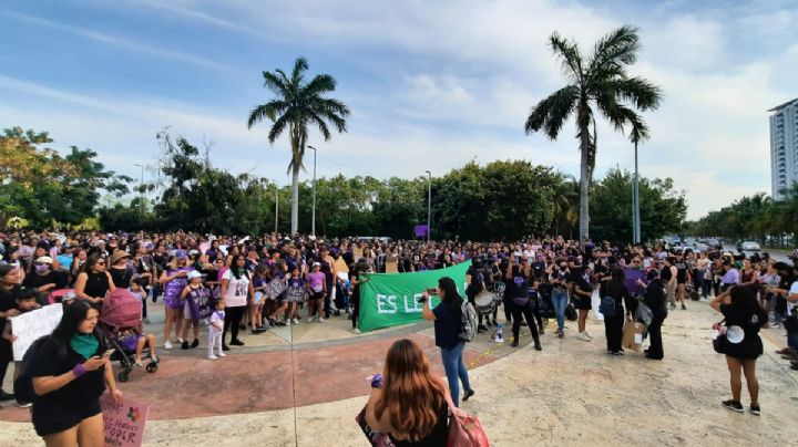 Día de la Mujer 2023: Entre reclamos a las autoridades y cánticos así se vivió la 8M en Cancún