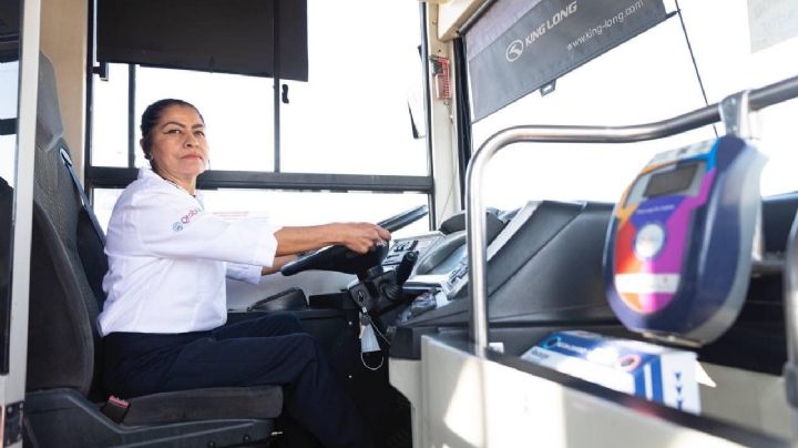 Mujeres operadoras del transporte: abren segunda capacitación para 'jefas de familia'