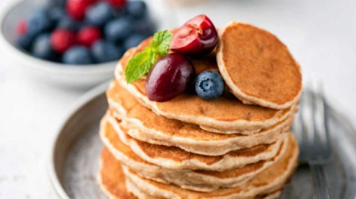 La receta más fácil para que hagas hot cakes de avena y dejes de comprar harinas ¡Te va a gustar!