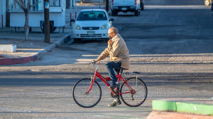 Genera debate reglamento de ciclistas en La Paz, por no ser obligatorio el uso de casco