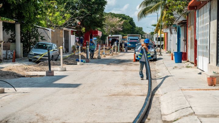 Aguakan renueva red de agua potable en Playa del Carmen