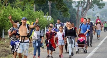 Migrantes elevan sus demandas: Exigen papeles de libre tránsito y camiones para cruzar por México