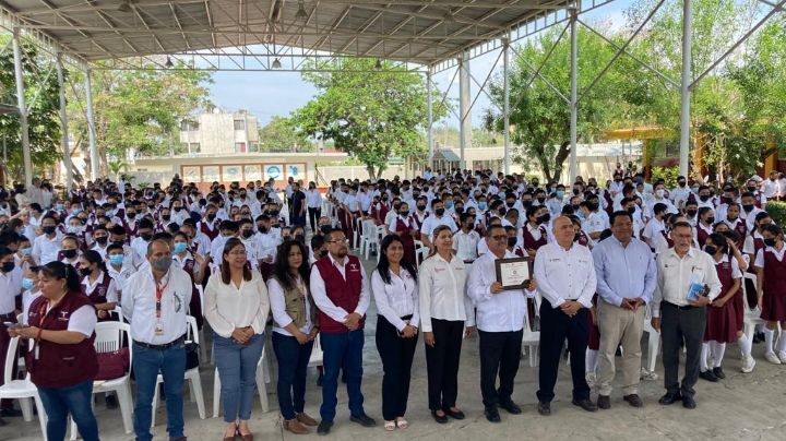 Reconocen a escuela "Expropiación Petrolera" por ser el primer colegio antitabaco de Altamira