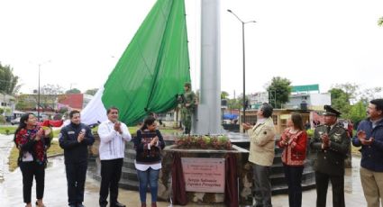 Sergio Salomón inaugura Asta Bandera Monumental y entrega patrullas en Xicotepec