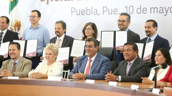 Céspedes Peregrina presume apoyo a jóvenes de educación superior