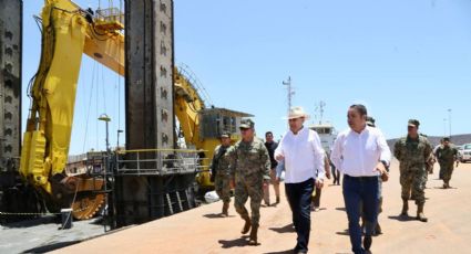 Alfonso Durazo supervisa las obras en el puerto de Guaymas