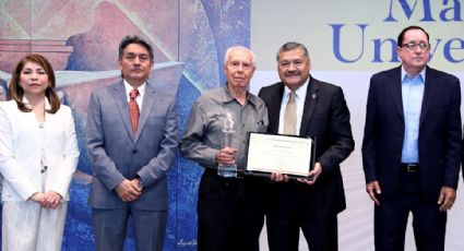 Reconocen a maestros por su trayectoria en la UANL