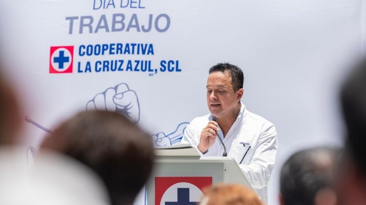 Víctor Velázquez encabeza ceremonia en La Cruz Azul por el Día del Trabajo