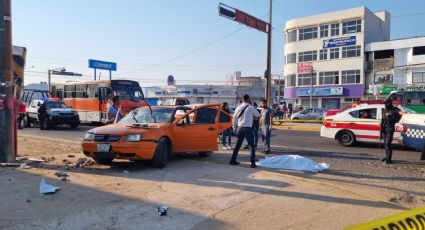 Presuntas carreritas entre 2 autos termina en trágico accidente al poniente de Coatzacoalcos