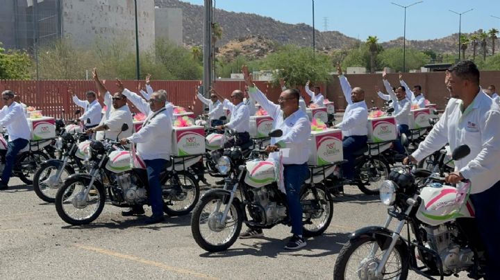 Entrega Alfonso Durazo 59 motocicletas a Correos de México