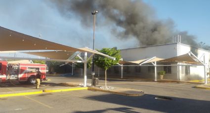 (VIDEO) Se incendia 'El Farallón', famoso restaurante de mariscos; no hay lesionados