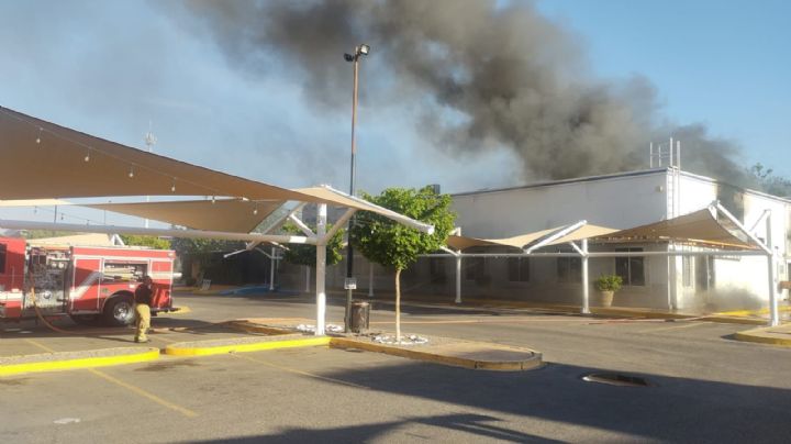 (VIDEO) Se incendia 'El Farallón', famoso restaurante de mariscos; no hay lesionados