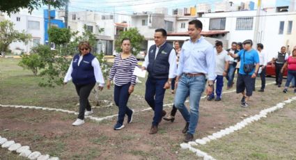 Supervisan autoridades municipales avances de mejoras de Condominios en La Loma