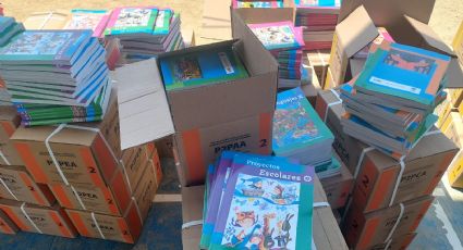 Pese a fallo, reparten libros de texto para educación básica en BCS