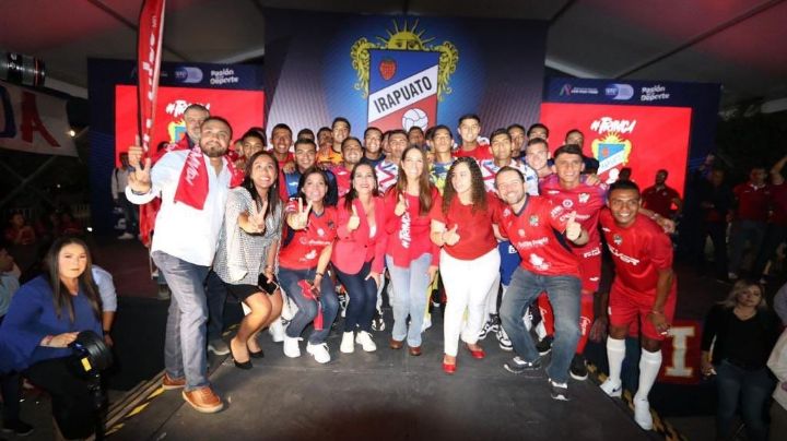 Presentan a la 'Trinca Fresera', nuevo equipo de Irapuato para el torneo Liga Premier