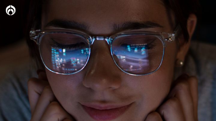 ¿Los lentes que bloquean la luz azul realmente funcionan? Un nuevo estudio revelaría la verdad