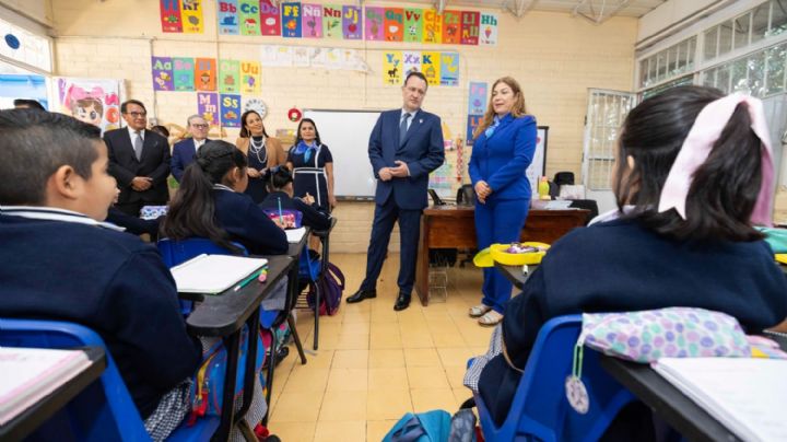 Regreso a clases sin libros: material de lectura para secundaria aún no llega a Querétaro