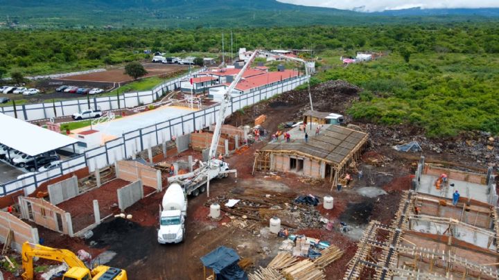 Alfredo Ramírez Bedolla asigna más de 12 mil mdp para proyectos de infraestructura