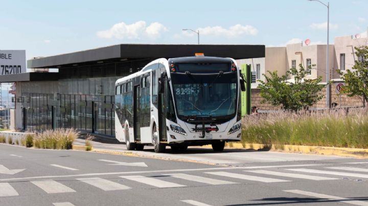 ¡Y arrancan! inicia prueba de nuevo transporte público Mercedes-Benz ensamblado en Colombia