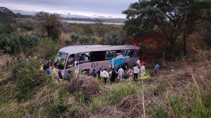 Accidente de autobús deja con severa crisis nerviosa a empleados de Central Nuclear