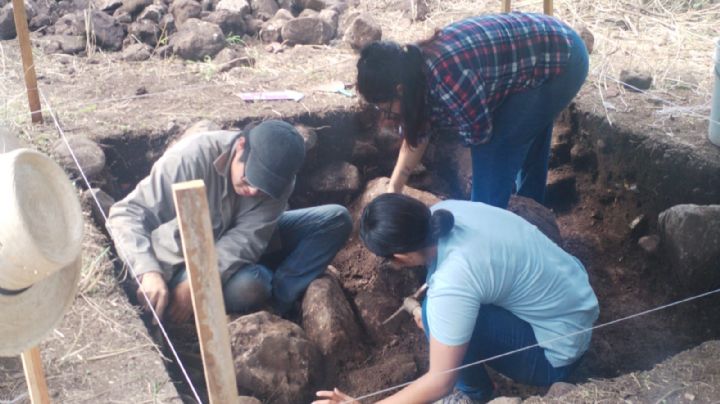 ''Si quieres ser arqueólogo, sal de la biblioteca” Realizan excavaciones en San Francisco Toxpan