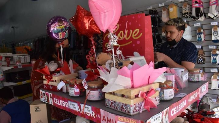 San Valentín: Comerciantes de Hermosillo se preparan para el 14 de febrero