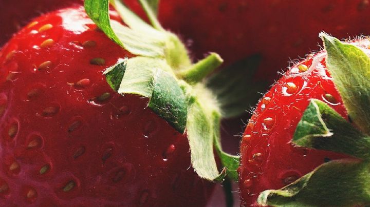 ¿Qué esconden los puntos o ‘pepitas’ de las fresas? TODO lo que debes saber antes de comerlas