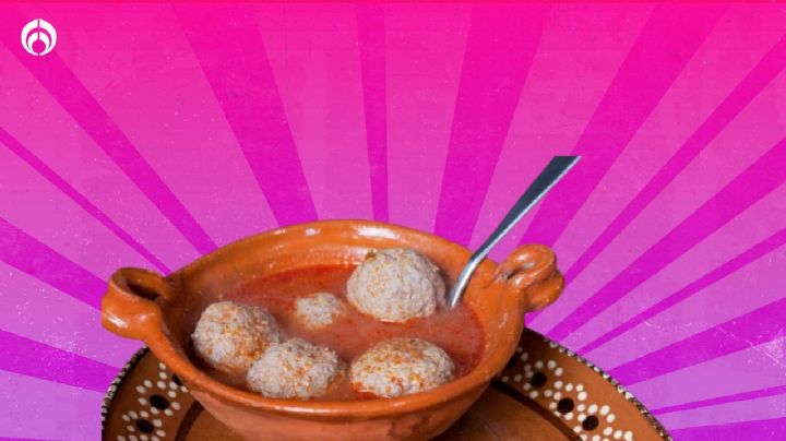 Truco para hacer albóndigas en caldo y que queden mejor que en las fonditas