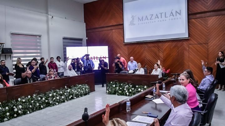 Sesiona Cabildo por primera vez con Estrella Palacios como Presidenta Municipal