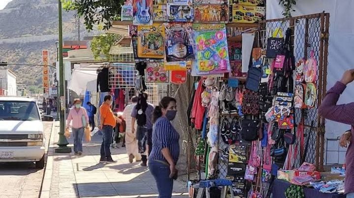 Acuerdan comerciantes y Ayuntamiento reinstalación de Tianguis Navideño