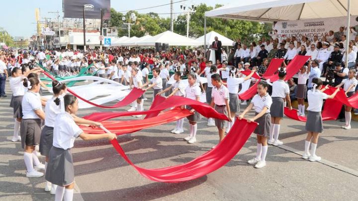 Más de 30 escuelas listas para brillar en el desfile del 20 de Noviembre en Ciudad Madero