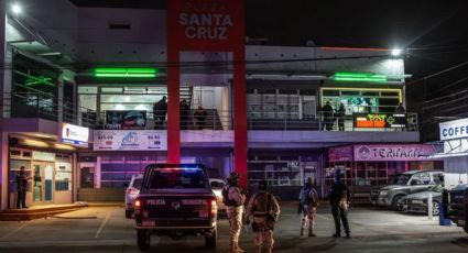 Asalto e incendio simultáneo de 3 locales 'smoke shop' deja un muerto en Tijuana