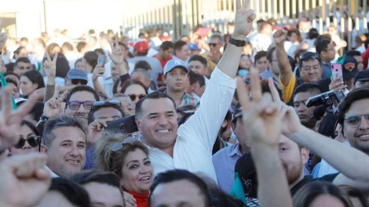 Renán Barrera: 'la bandera de Yucatán nos une porque nos da cobijo'