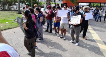 Estudiantes de la Universidad Veracruzana protestan contra nuevo modelo educativo