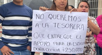 Protestan madres de familia irregularidades en primaria de Ciudad Madero