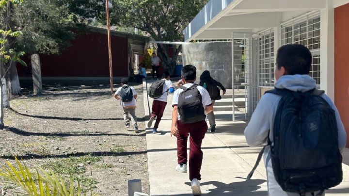 Eclipse solar en Querétaro: capacitan a maestros para su observación y confirman regreso a clases