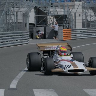 Concluye homenaje de Adrián Fernández a Pedro Rodríguez en el Gran Premio Histórico de Mónaco