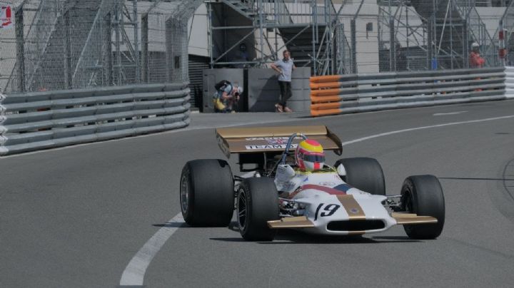 Concluye homenaje de Adrián Fernández a Pedro Rodríguez en el Gran Premio Histórico de Mónaco