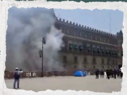 Normalistas lanzan cohetones a Palacio Nacional (VIDEO)