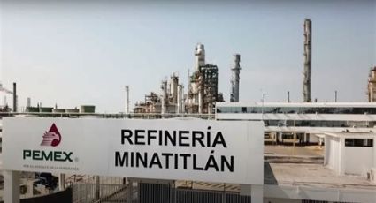 Falla en refinería PEMEX de Veracruz alarma con columna de humo amarillo