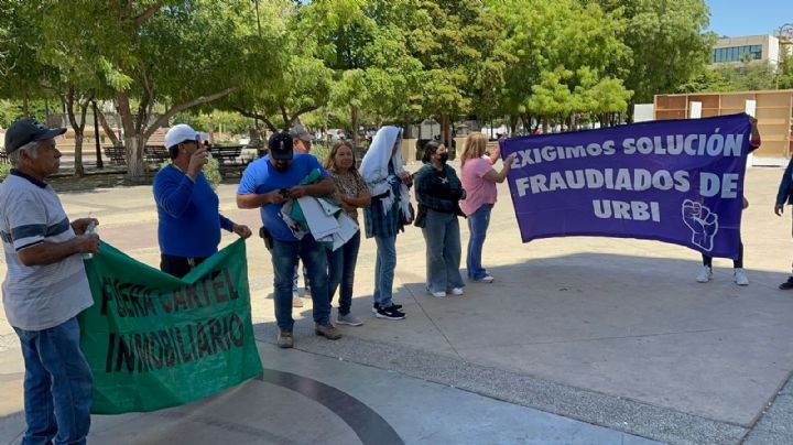 Habitantes de Urbi Villas Cajeme piden regularización de viviendas