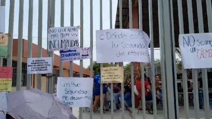 ¡Ya suéltanos paros! Ahora normalistas protestan ante inseguridad y mala infraestructura en BCS