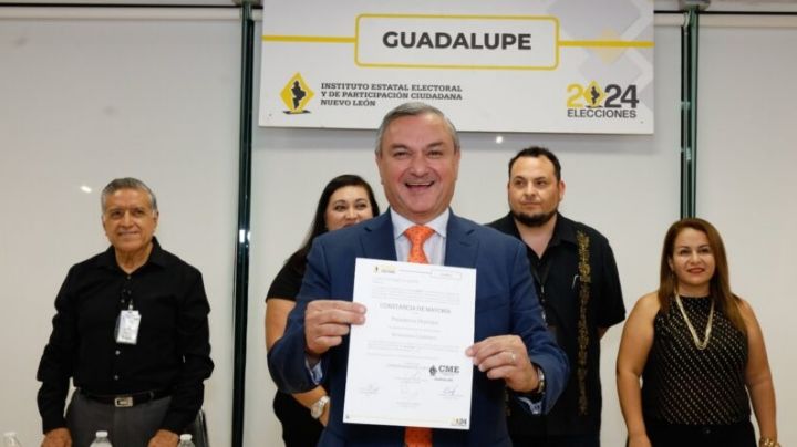 Héctor García recibe constancia de mayoría de votos como alcalde de Guadalupe NL